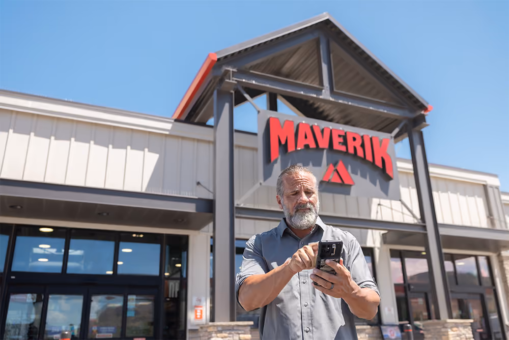 Driver using the Maverik app